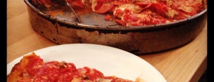 Lou Malnati's Pizzeria is one of Off The Menu: Chicago.
