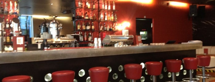 Almodobar – Bar Lounge is one of สถานที่ที่บันทึกไว้ของ Lucia.