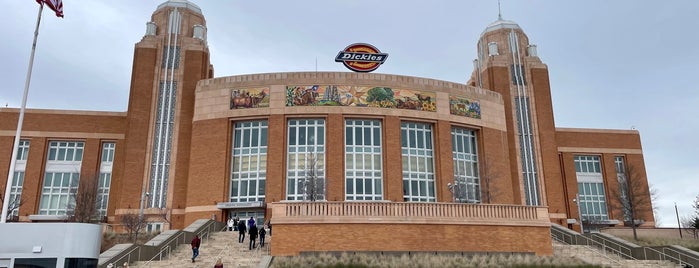 Dickies Arena is one of EUA - Oeste.