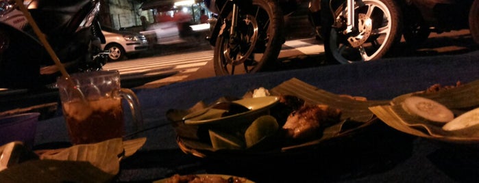 Oseng-Oseng Mercon Bu Narti is one of Jogja Food.