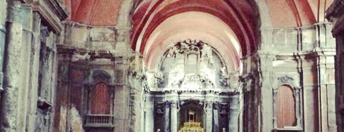Igreja de São Domingos is one of Lisbon Favorites.