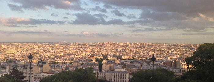 Parvis du Sacré-Cœur is one of Paris.