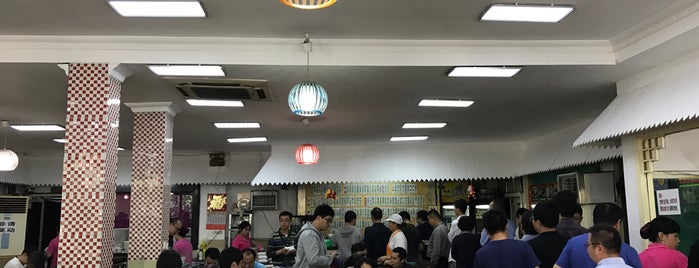 弘兴大包 is one of Best Shanghai's Xiaolongbao / 小笼包.