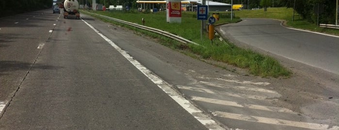 E411 - Aire de Service d'Aische-en-Refail-Est is one of Belgium / Highways / E411.