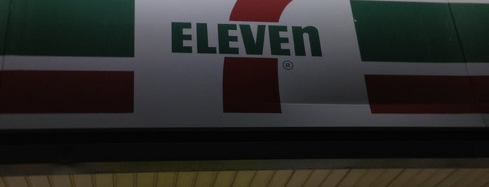 7-Eleven is one of Tempat yang Disukai John.