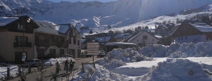 Albiez Montrond is one of Les 200 principales stations de Ski françaises.