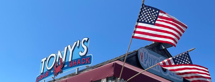 Tony's Crab Shack is one of Leigh's Saved Places.