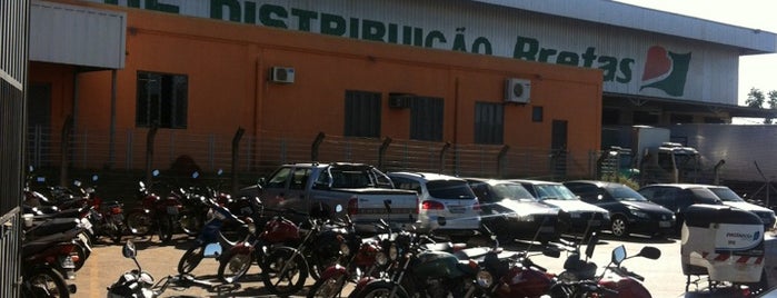 Centro de Distribuição Bretas is one of Tempat yang Disukai Lorena.