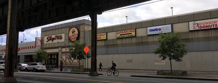 ShopRite of Avenue I is one of Brooklyn livin’.