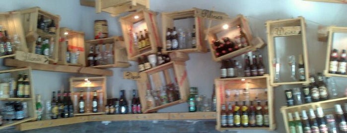 Beer Fabrica is one of Lieux sauvegardés par Triantafyllia.