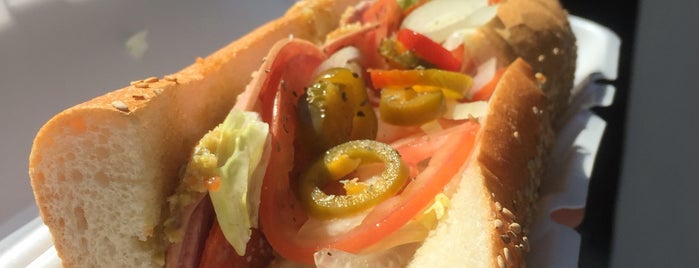 Fink's Hoagies is one of Lieux qui ont plu à Tracey.