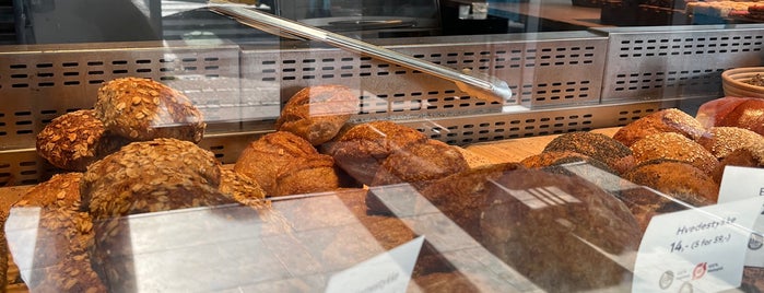 Emmerys is one of CPH Pastries.