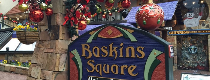 Baskins Square is one of Push-Pin 2 the Map <3.