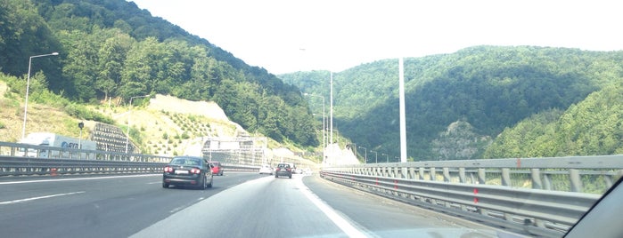Bolu Dağı Tüneli is one of Özgür'un Beğendiği Mekanlar.