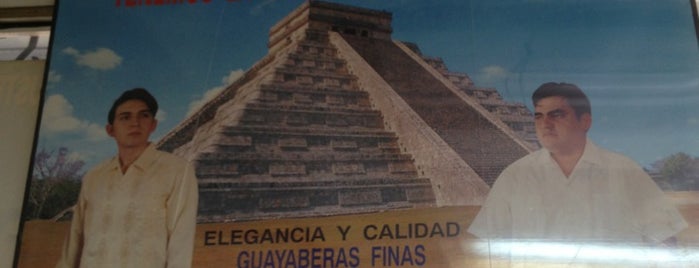 Casa de Guayaberas Carr is one of Mex City - Museums/Galleries.