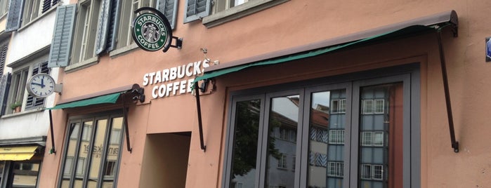 Starbucks is one of Tempat yang Disukai Tiago.