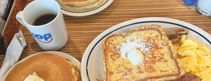 IHOP is one of Late Night Food.