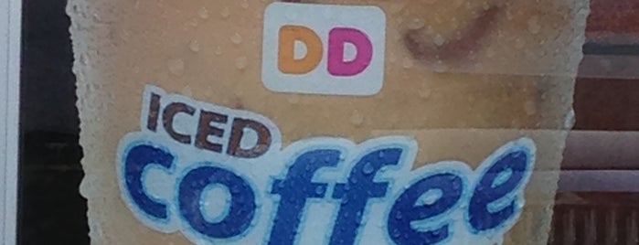 Dunkin' is one of Crystalさんのお気に入りスポット.