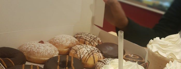 Krispy Kreme is one of Lieux qui ont plu à Rosalba.