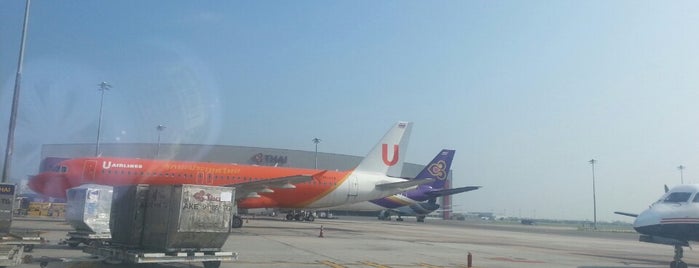 Stand 114L is one of TH-Airport-BKK-3.