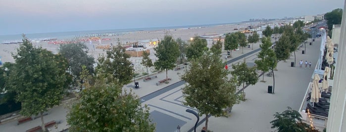 IAKI Hotel is one of Must-visit->Mamaia🎀.