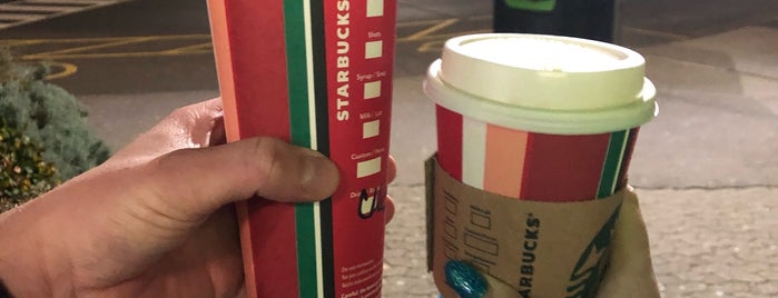 Starbucks is one of Lugares favoritos de Shaun.