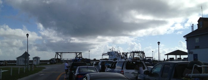 Ceder Island Ferry Terminal is one of Arthur : понравившиеся места.