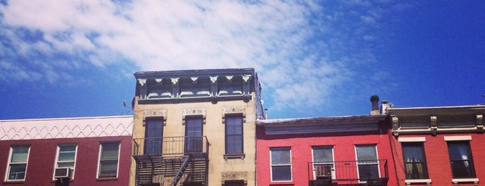 Greenwich Village is one of Lugares favoritos de Jesse.