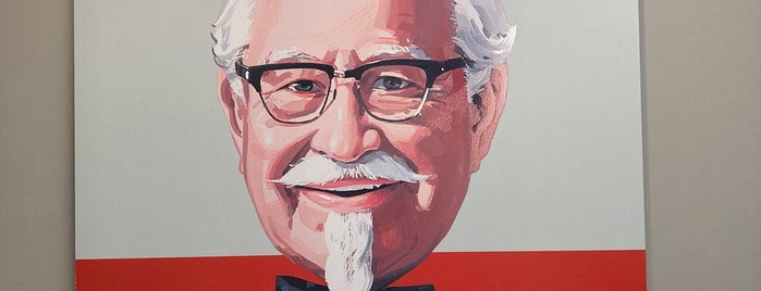 KFC is one of Tempat yang Disukai Robert.