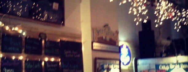 Thirsty Monk Pub & Brewery is one of Todd'un Beğendiği Mekanlar.