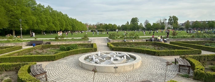 Donaustrand am Klenzepark is one of Ingolstadt Student Life.