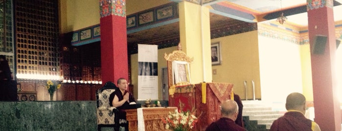 Karmapa International Buddhist Institute (KIBI) is one of India Deli.