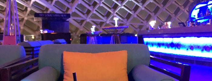Skylite Lounge Bar is one of Abu Dhabi - Nightlife.