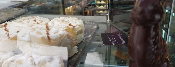 Ζαχαροπλαστείο Δεληγεωργάκη is one of Sweets/Pastries/Pies (SKG) 🥖🥐🍧🍰🍩.