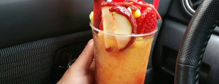Blue Ocean Smoothies is one of The 15 Best Places for Tostadas in Houston.