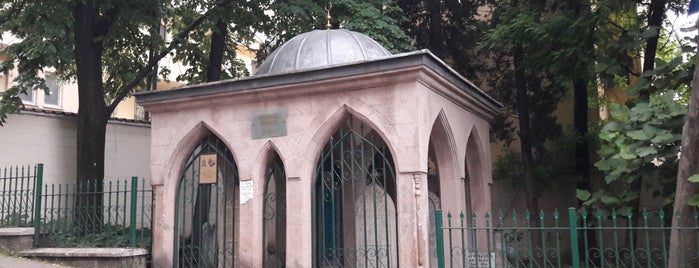 Hacı İvaz Paşa Türbesi is one of Bursa | Spiritüel Merkezler.