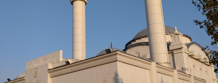 Barla Camii is one of Orte, die Yusuf Kaan gefallen.