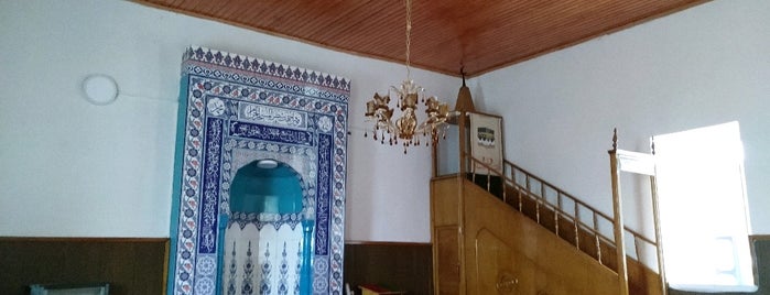 Özlüce Köyü Camii is one of Bursa İlçeler | Spiritüel Merkezler.