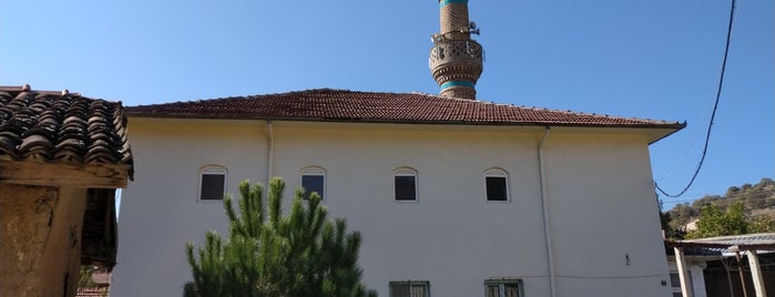 Dübekli Köyü Camii is one of Bilecik | Spirituel Merkezler.