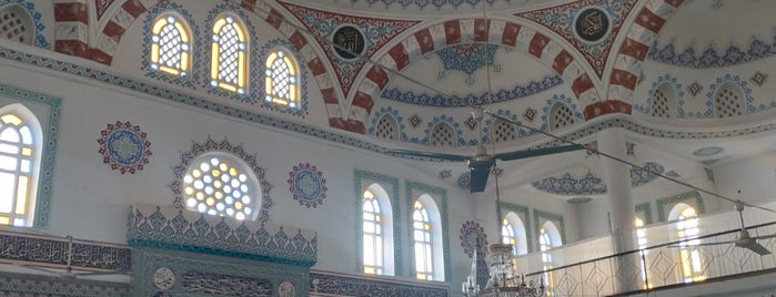Eşme Aşağı Mahalle Yeni Camii is one of Kocaeli | Spiritüel Merkezler.