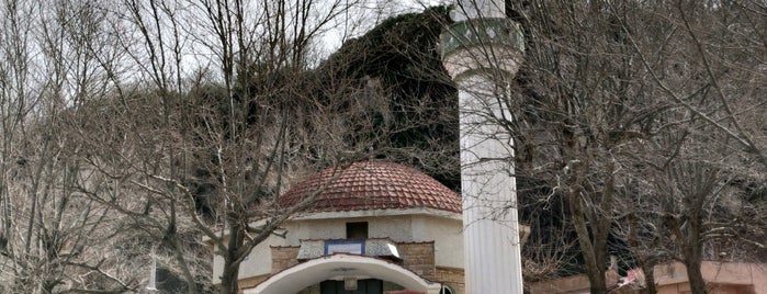 Malkara Kayadibi Camii is one of Bursa İlçeler | Spiritüel Merkezler.