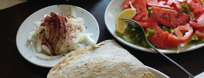 Dostlar Cağ Kebap is one of Burak 님이 저장한 장소.