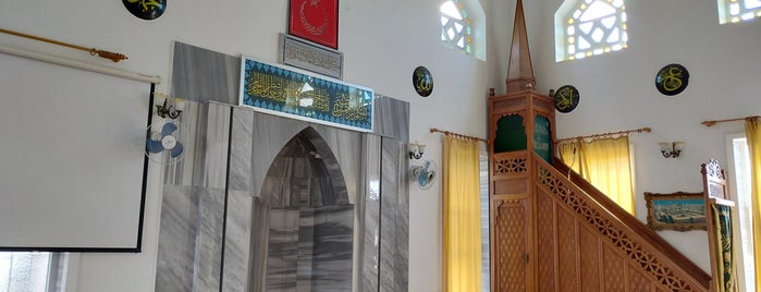 Armutçuk Camii is one of Balıkesir | Spirituel Merkezler.