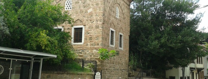 Karşıduran Süleyman Bey Türbesi is one of Bursa | Spiritüel Merkezler.