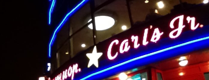 Carl's Jr. is one of Orte, die Nickolas gefallen.