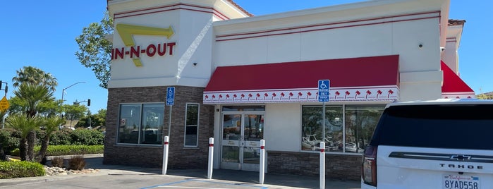 In-N-Out Burger is one of Yosemite.