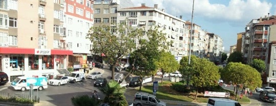 Tamer Aydın Meydanı is one of Locais salvos de Gül.