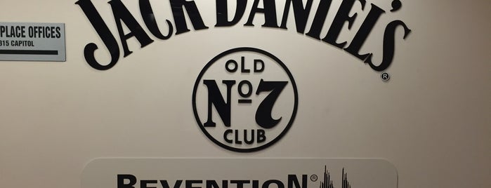 Jack Daniel's Club is one of bars.