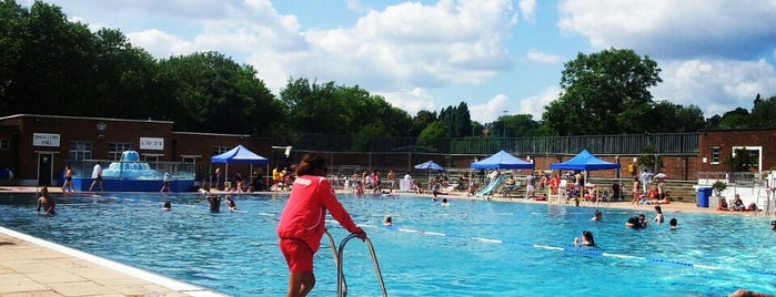 Parliament Hill Lido is one of Favourite London Places.