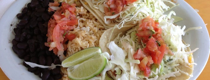 Wahoo's Fish Taco is one of Posti salvati di Jennifer.